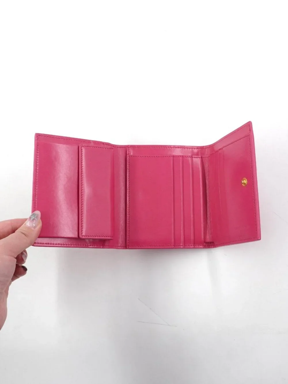 Saint Laurent Women's Trifold Wallet In Smooth Pink Leather With Gold Accents - Picture 7 of 15
